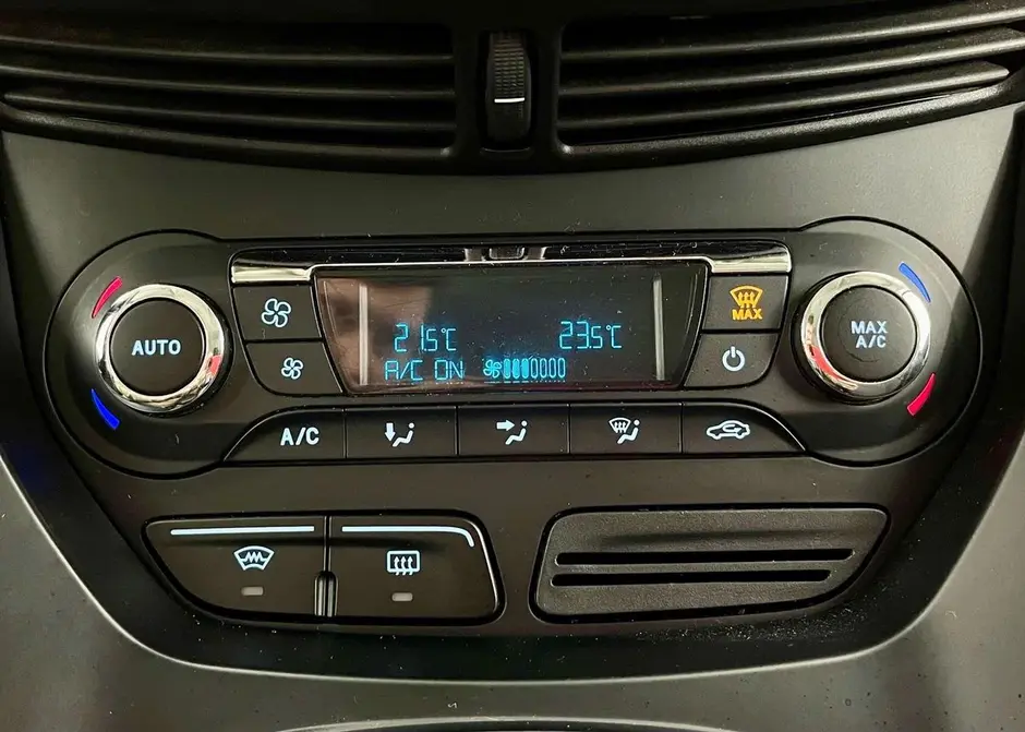 Ford Kuga, 2015 г.