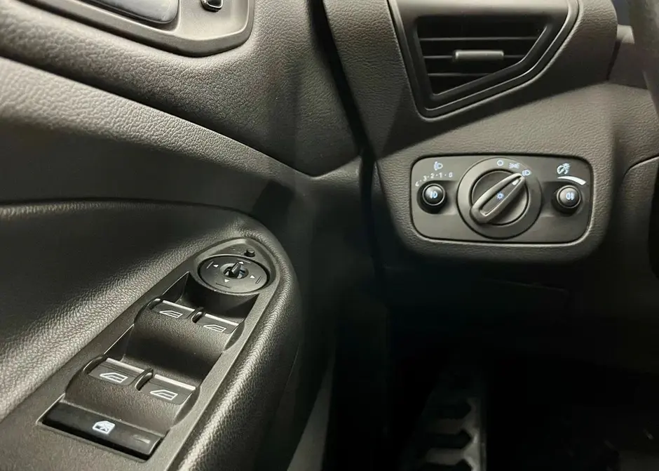 Ford Kuga, 2015 г.