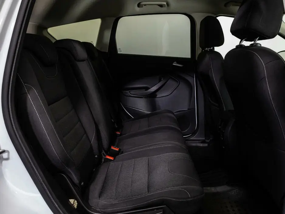 Ford Kuga, 2015 г.