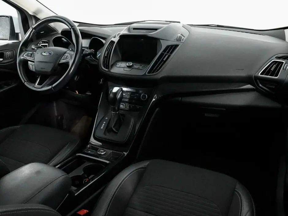 Ford Kuga, 2016 г.