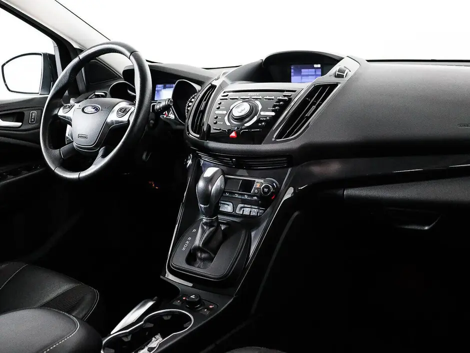Ford Kuga, 2015 г.