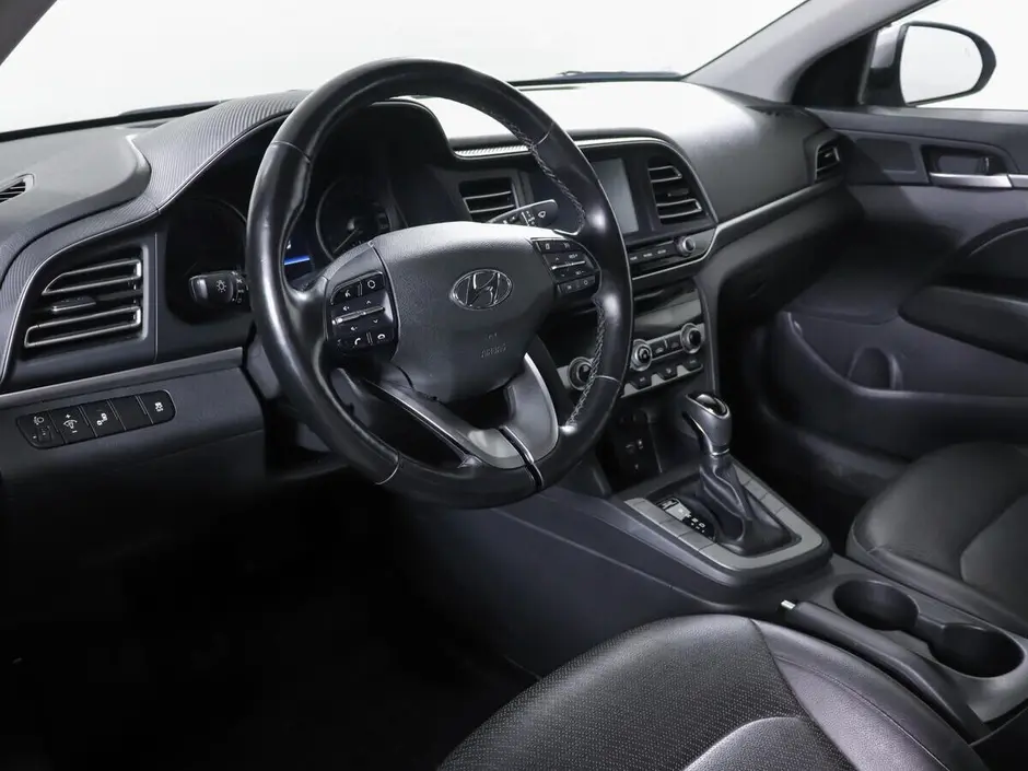 Hyundai Elantra, 2019 г.