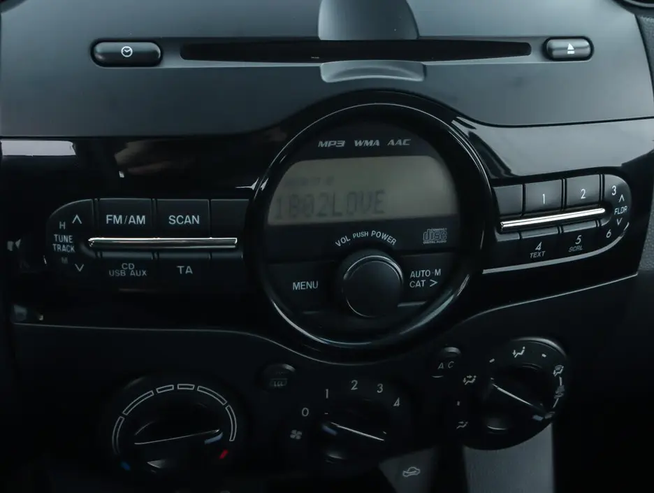 Mazda 2, 2012 г.