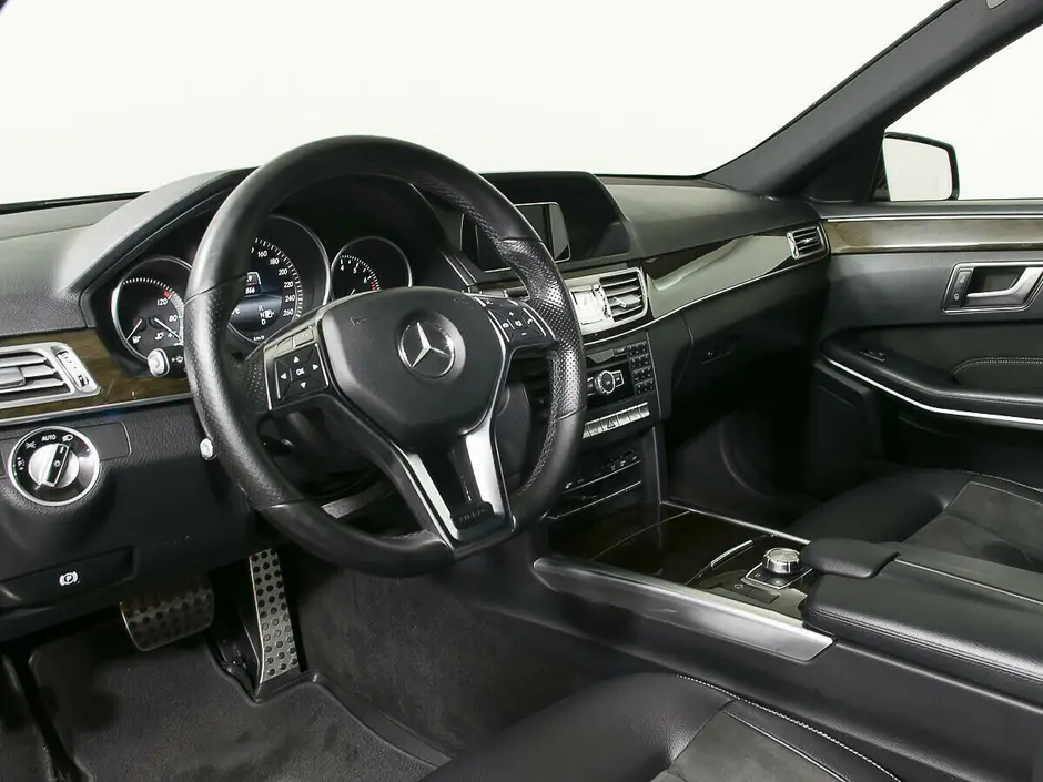 Mercedes-Benz E-Класс, 2015 г.