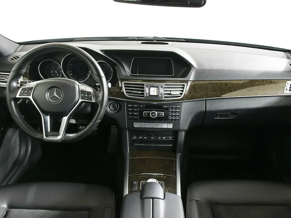 Mercedes-Benz E-Класс, 2015 г.