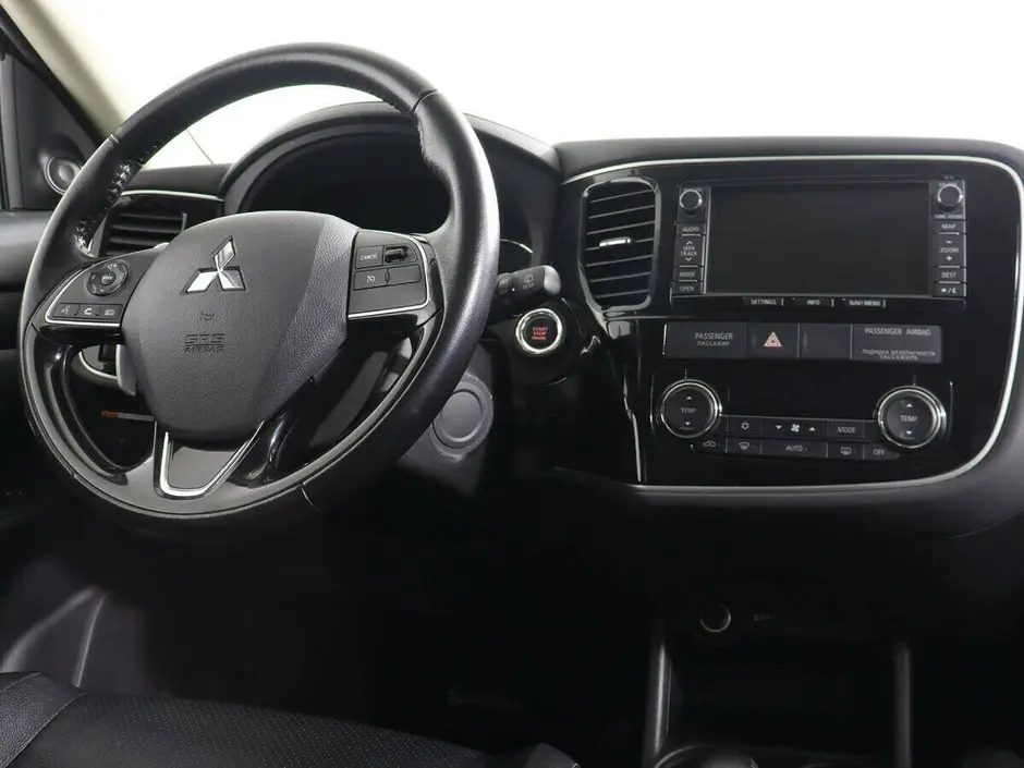 Mitsubishi Outlander, 2017 г.