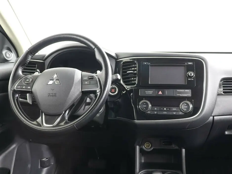 Mitsubishi Outlander, 2015 г.