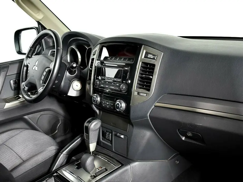 Mitsubishi Pajero, 2014 г.