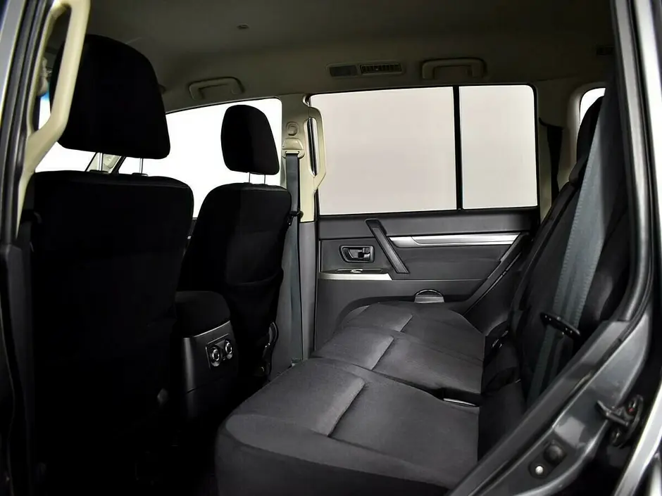Mitsubishi Pajero, 2014 г.