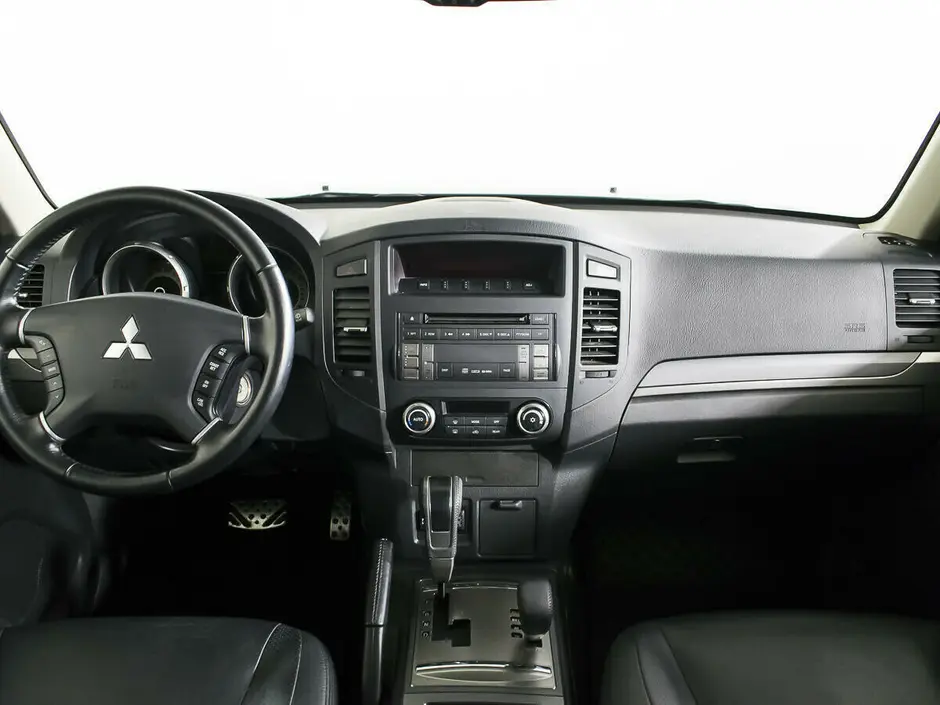 Mitsubishi Pajero, 2011 г.