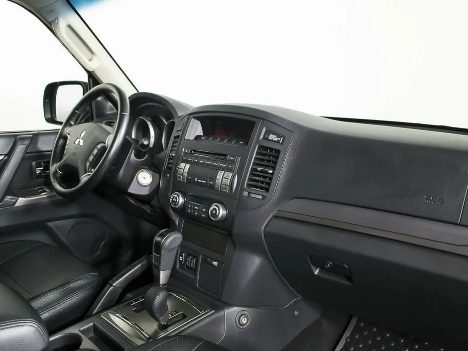 Mitsubishi Pajero, 2011 г.