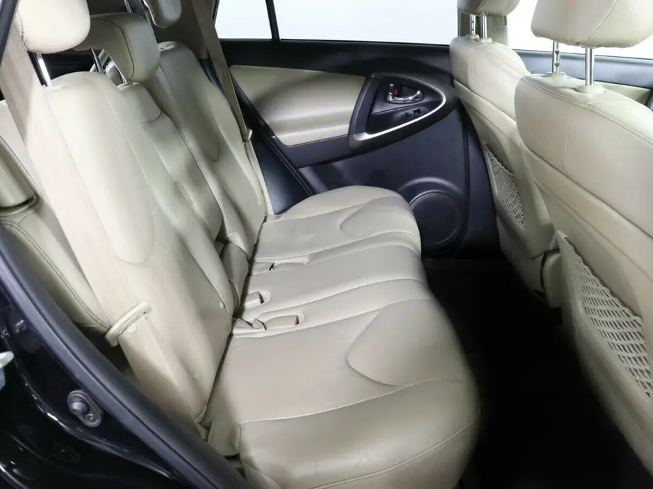 Toyota RAV4, 2011 г.