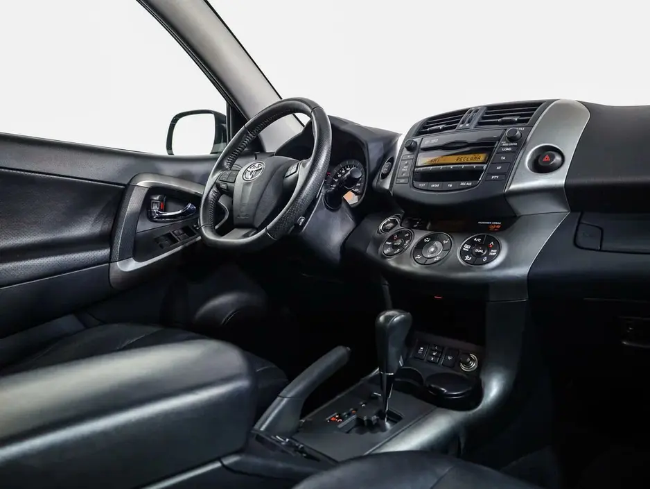 Toyota RAV4, 2011 г.
