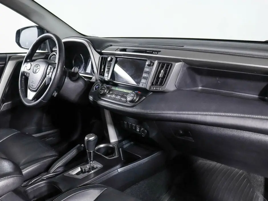 Toyota RAV4, 2017 г.