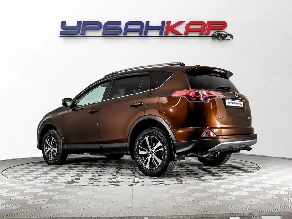 Toyota RAV4, 2017 г.