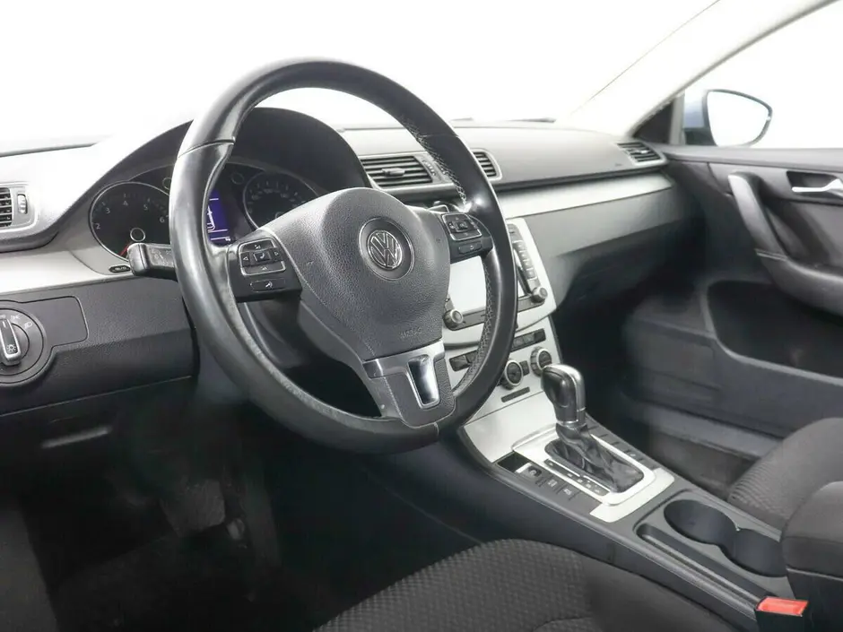 Volkswagen Passat, 2012 г.