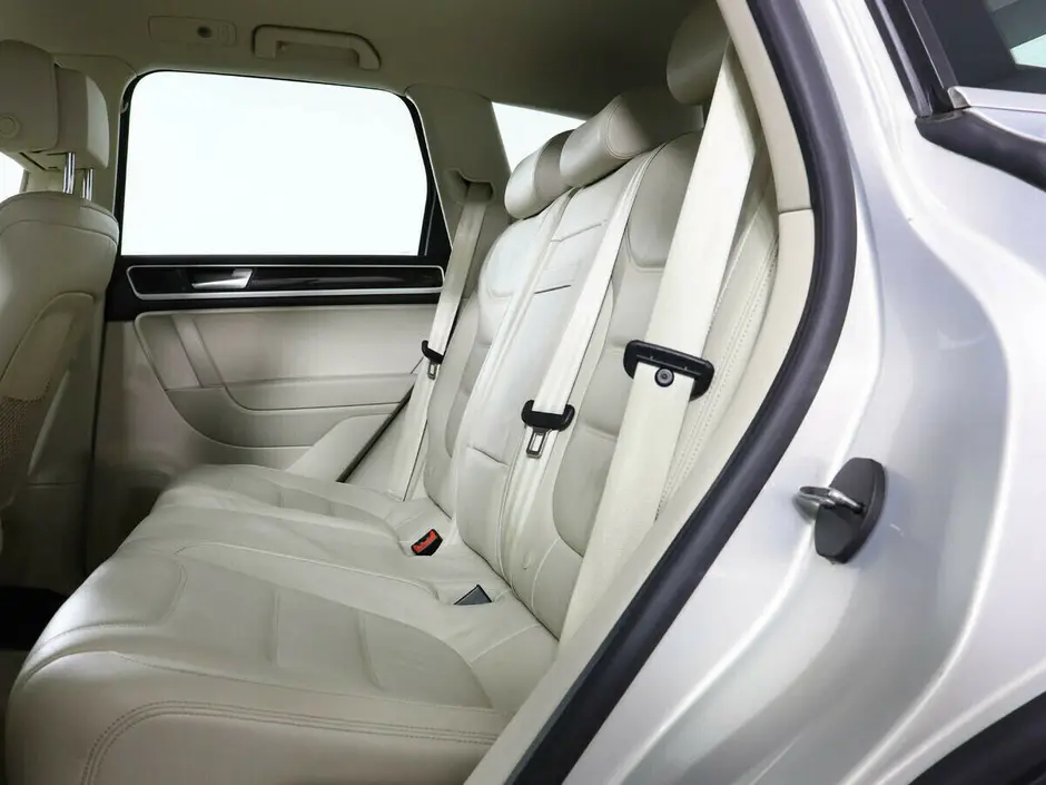Volkswagen Touareg, 2011 г.