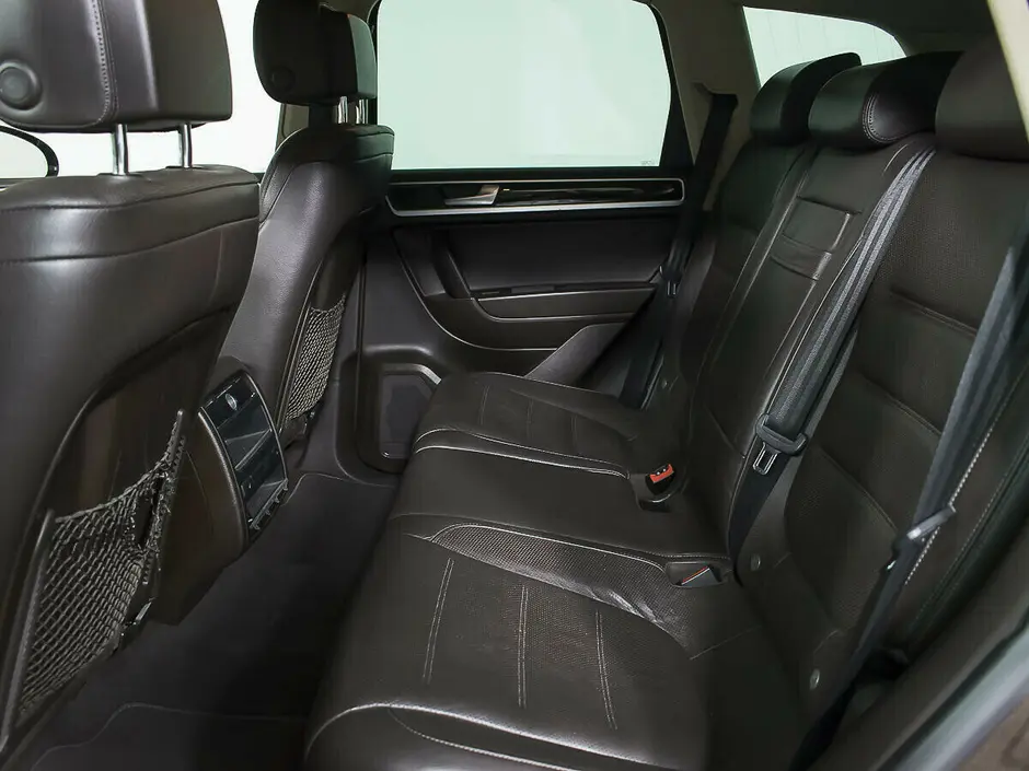 Volkswagen Touareg, 2012 г.