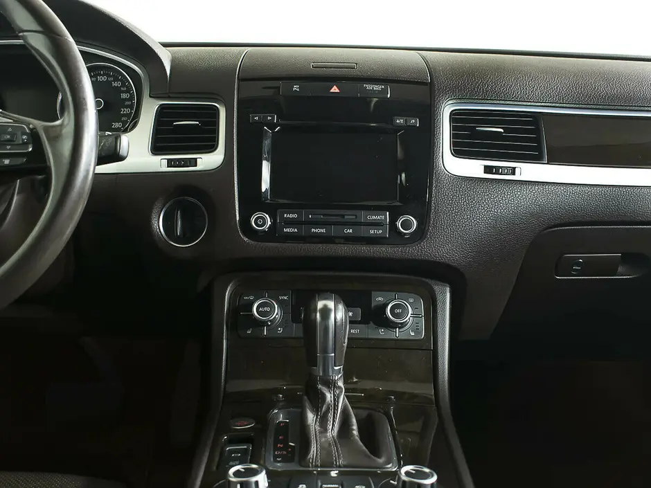 Volkswagen Touareg, 2012 г.