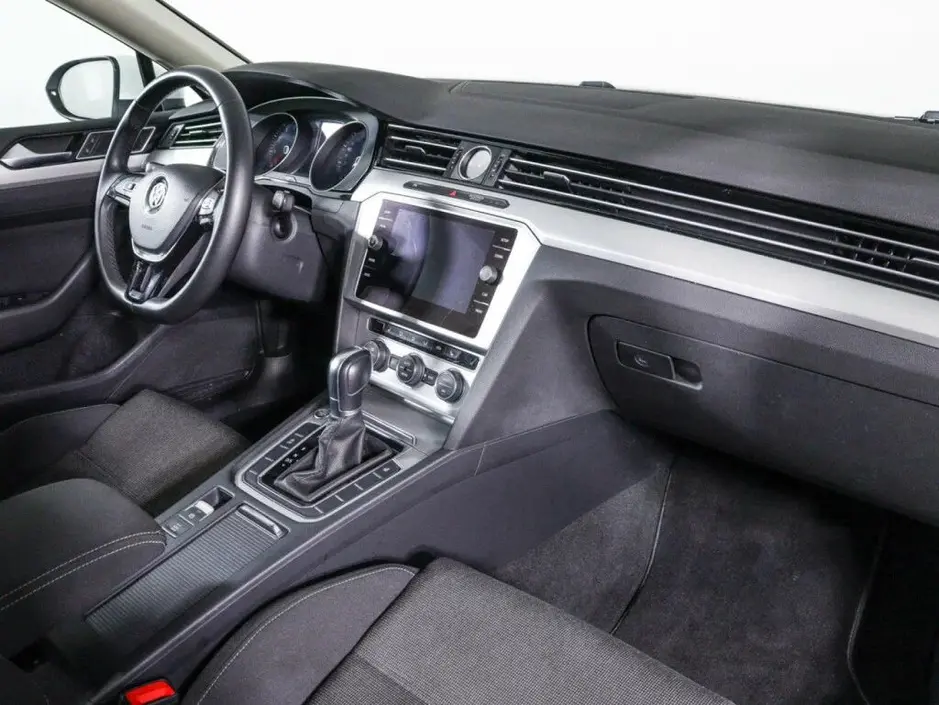 Volkswagen Passat, 2020 г.