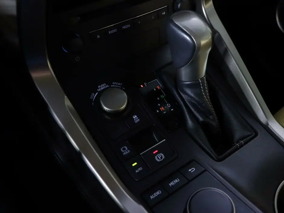 Lexus NX, 2016 г.